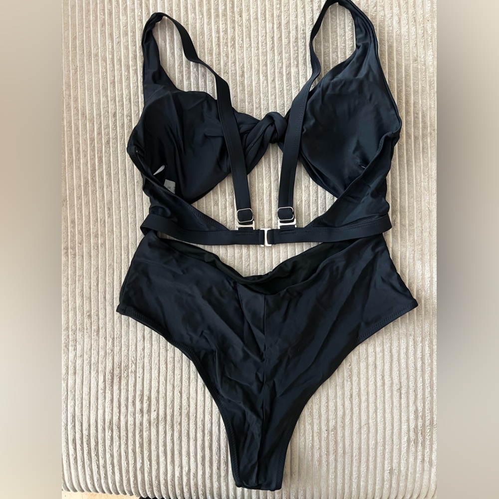 One-Piece Cut Out Bathing Suit - Picture 5 of 7